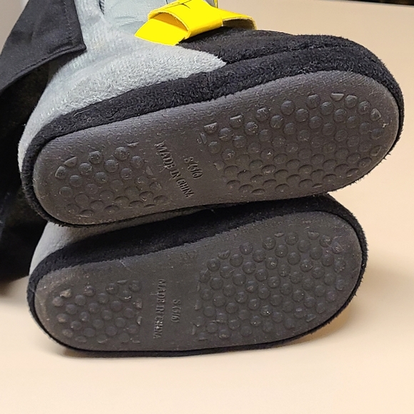 DC Comics Batman superhero slippers with cape size toddler 5-6 - Picture 8 of 8